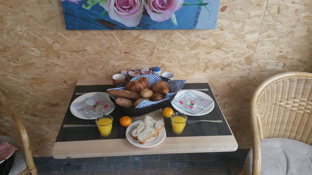 B&B It Lytshus Earnewald Bagian luar foto