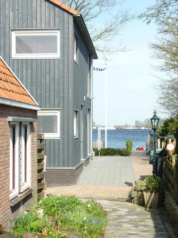 B&B It Lytshus Earnewald Bagian luar foto